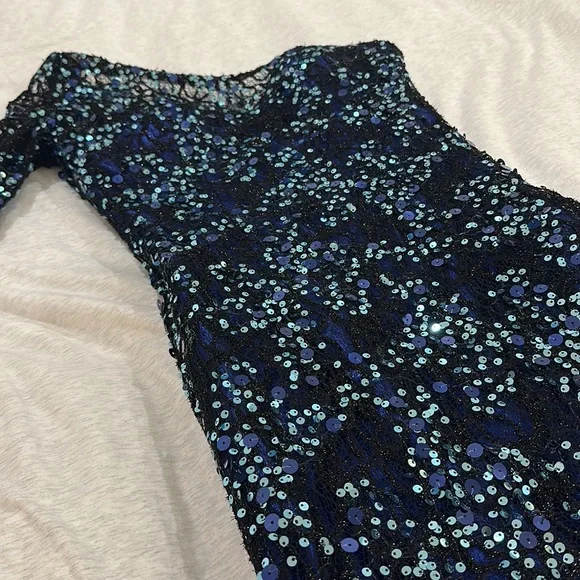 Black and blue one shoulder dress, size 4/6 - Picture 3 of 4